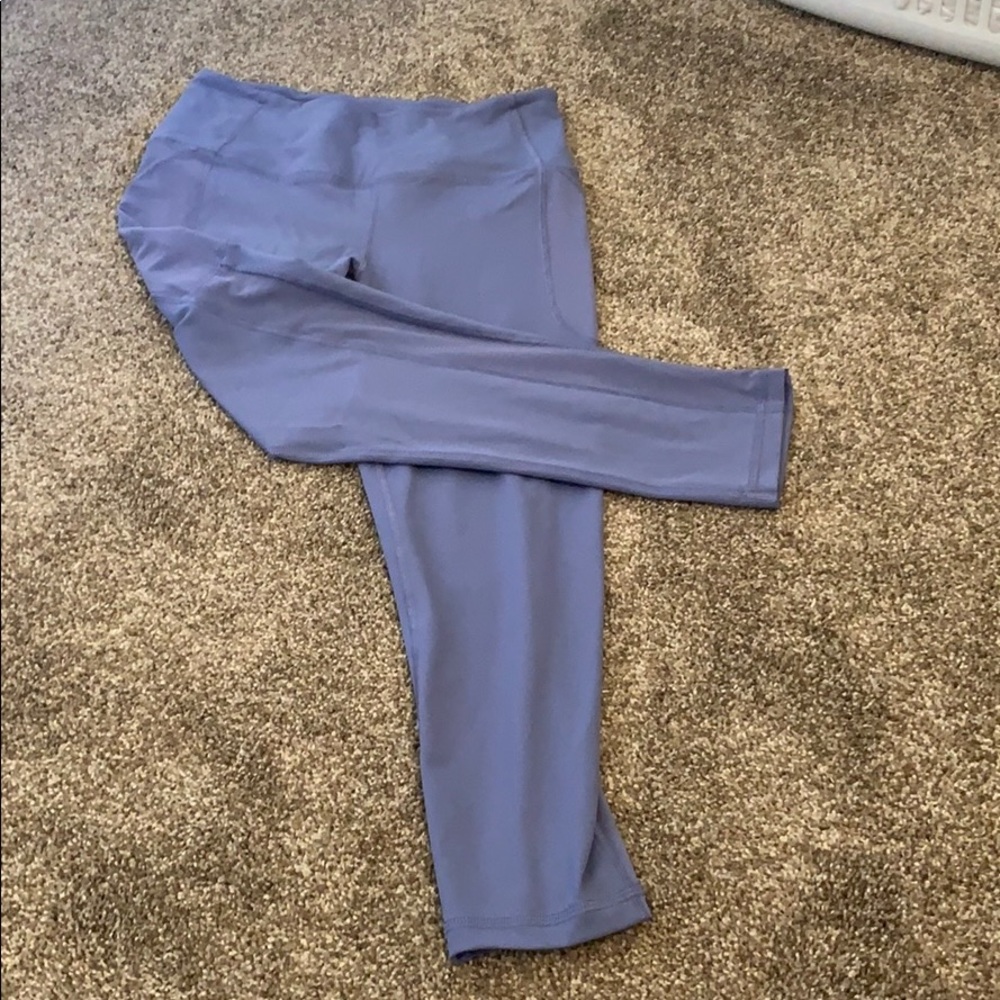 VS Crop Leggings